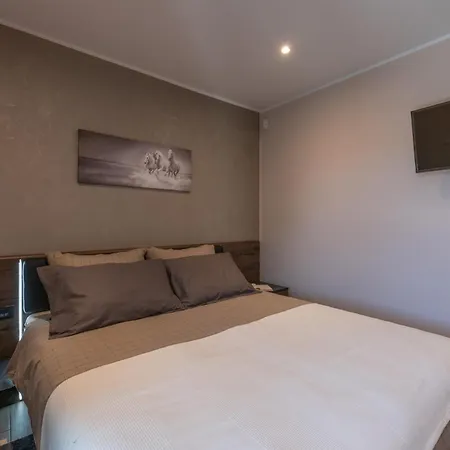 2 Bedroom In Barban בית נופש